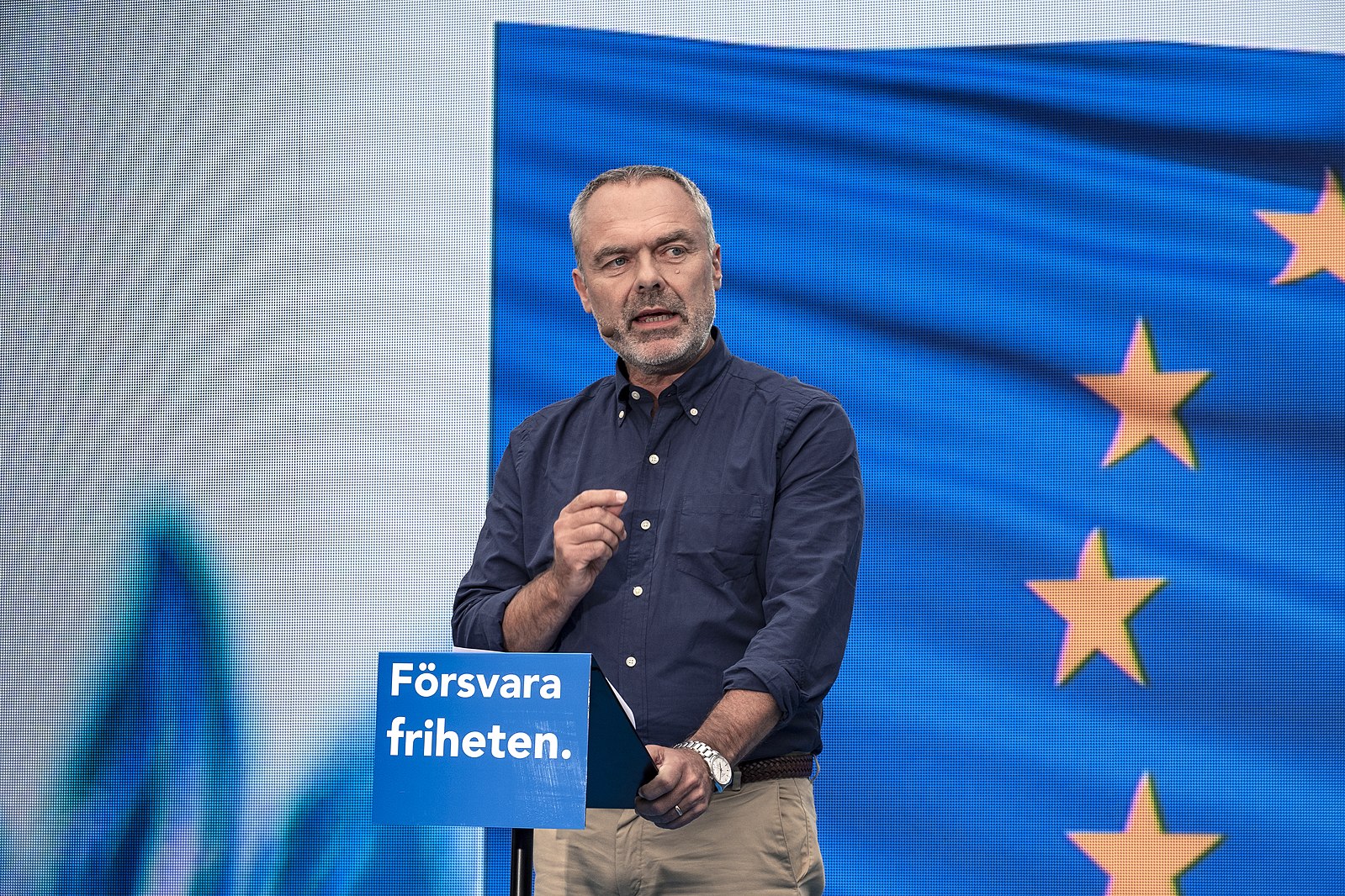 Trumpvinst skapar oro – Liberalerna ser euron som lösningen för Sverige