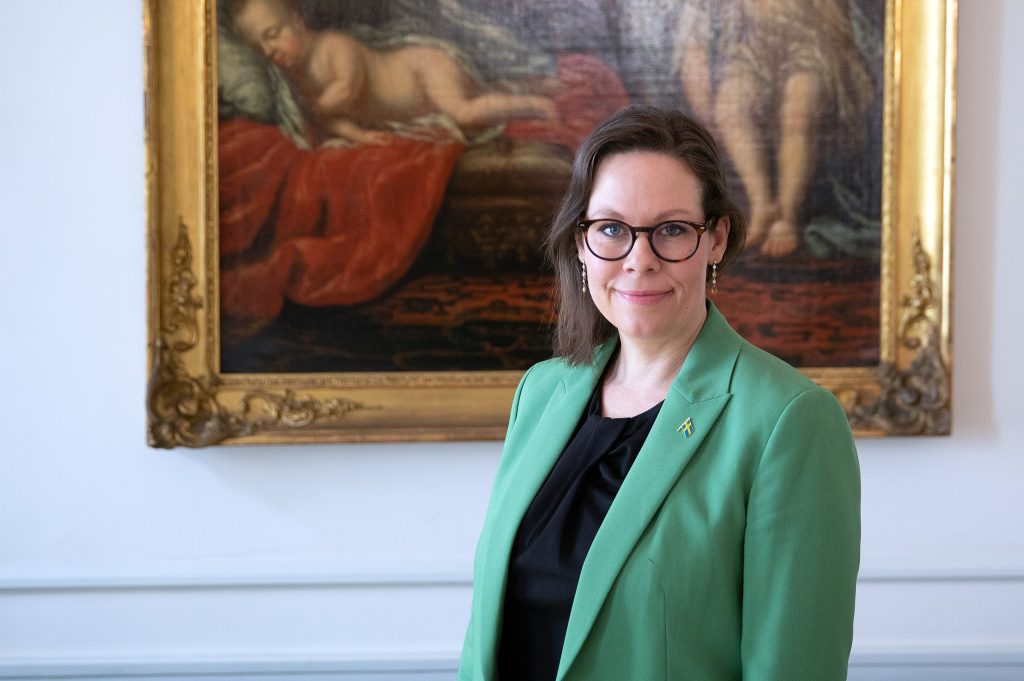 Minister investerade i försvarsbolag – samtidigt som miljardaffär förhandlades