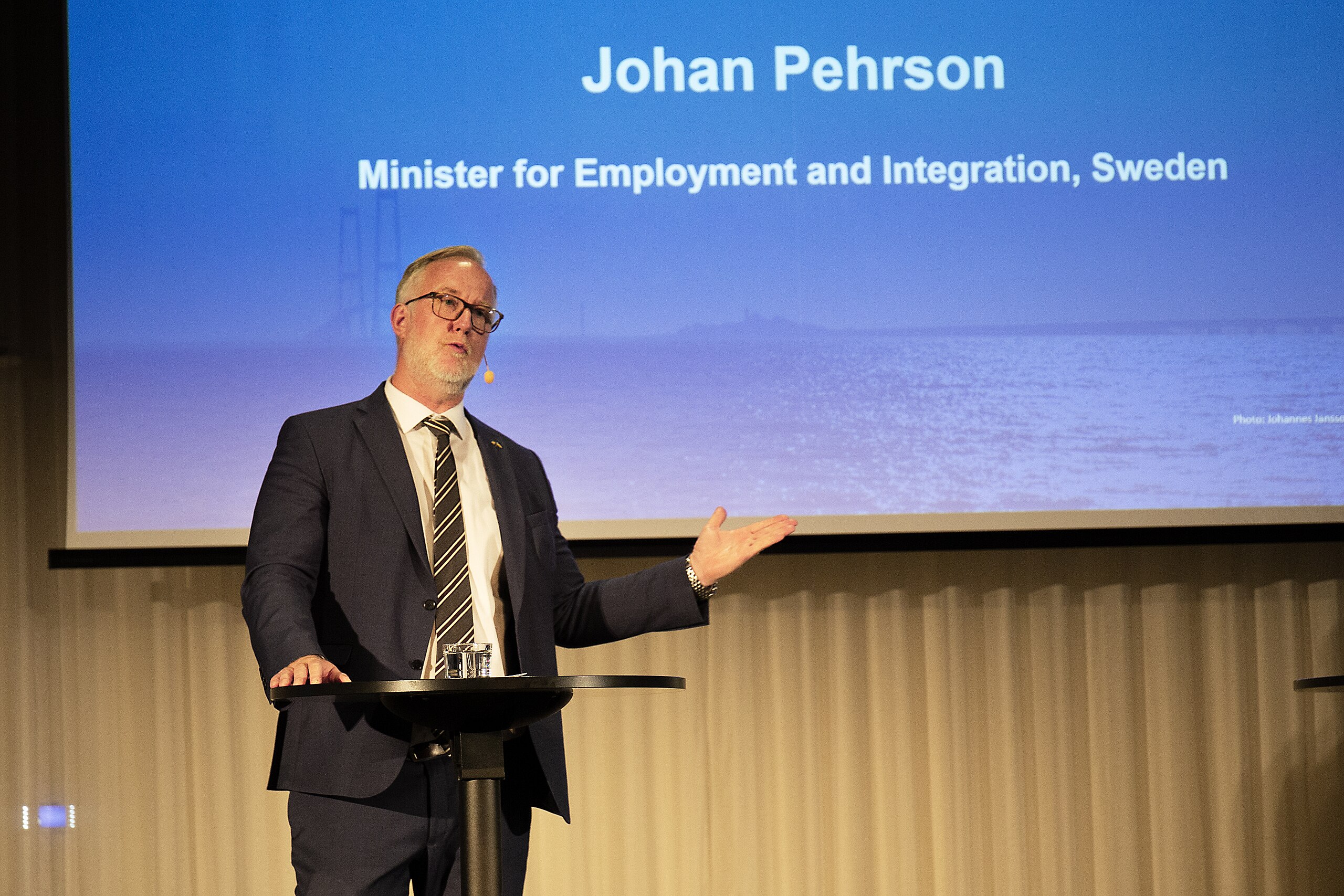 Liberalerna pressar EU: Terrorstämpla Foxtrot och frys tillgångar