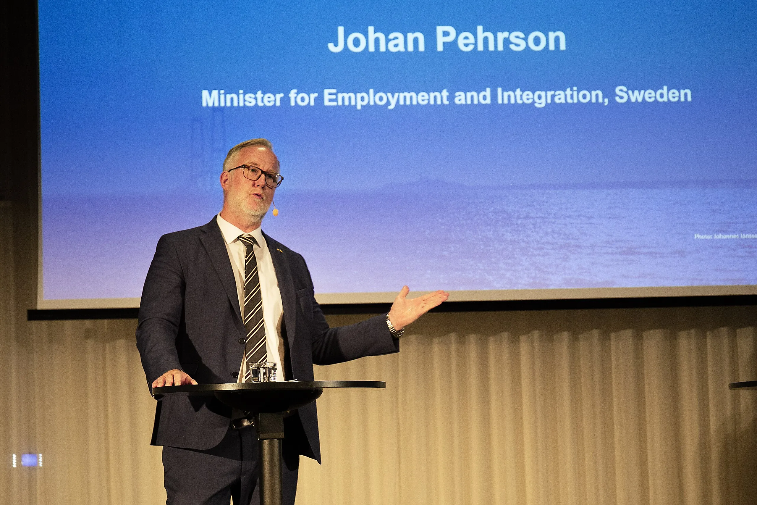 Liberalerna pressar EU: Terrorstämpla Foxtrot och frys tillgångar