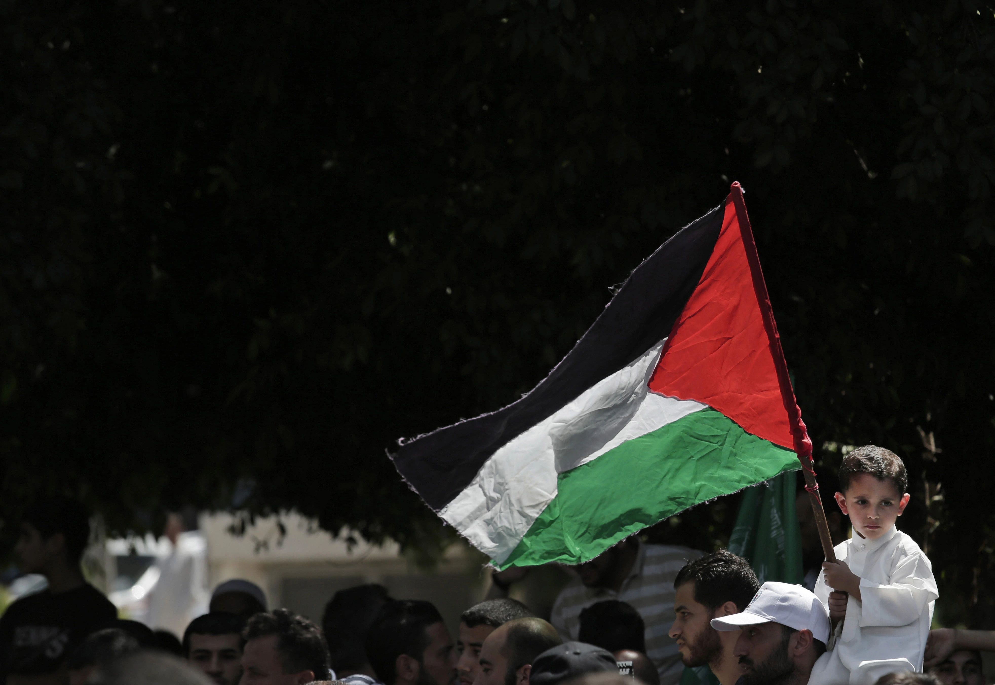 Flera döda i attack mot skola i Gaza: Internflyktingar drabbade