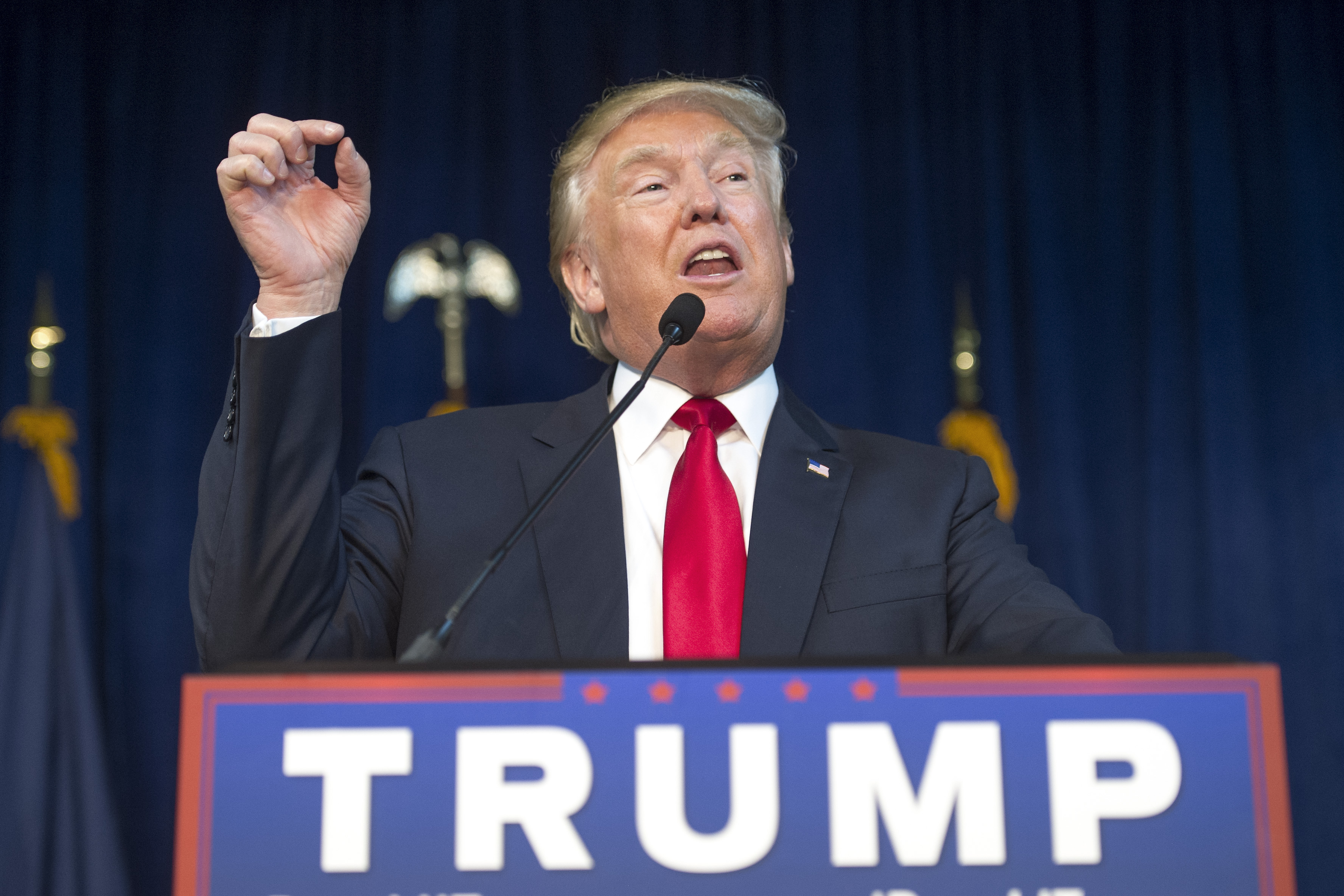 Trump allt vildare – men valet är fortfarande en riktig nagelbitare