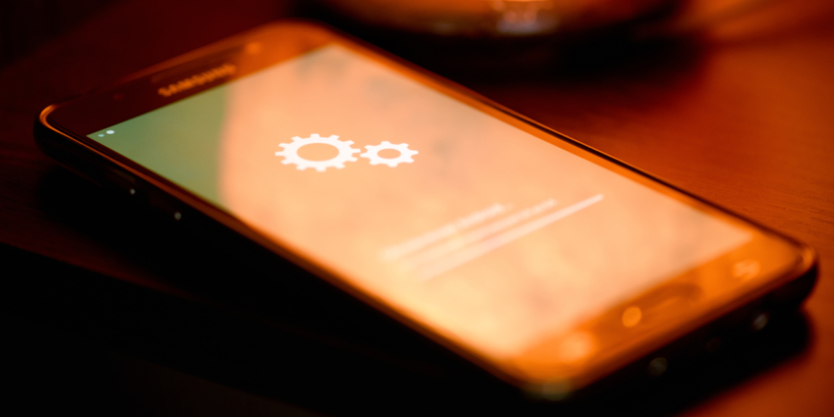 Nu kommer sanningen fram: Om din telefon gör detta, har den blivit hackad