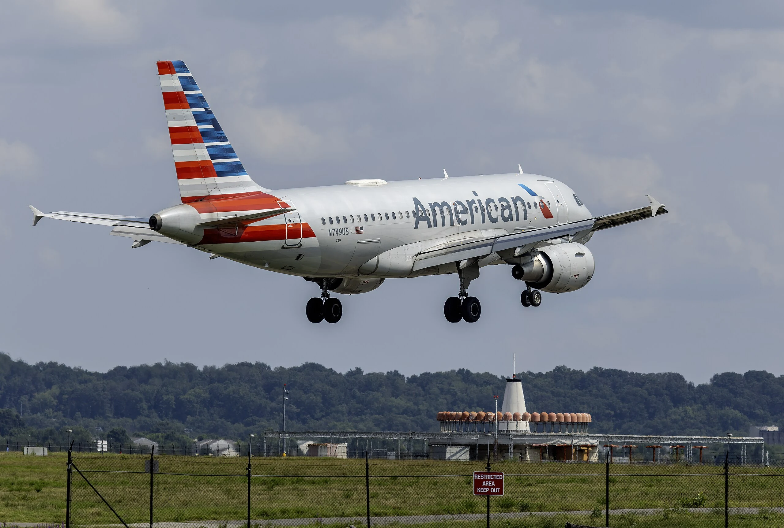 Tragedi vid Washington: Passagerarflyg och militärhelikopter kolliderade i luften