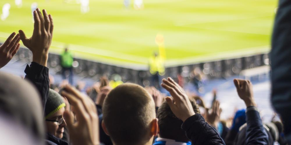 Nu MÅSTE du vara vaccinerad för att se fotboll