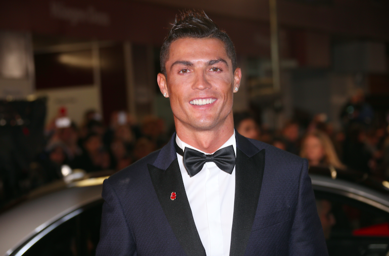 Se Ronaldos nya flickvän