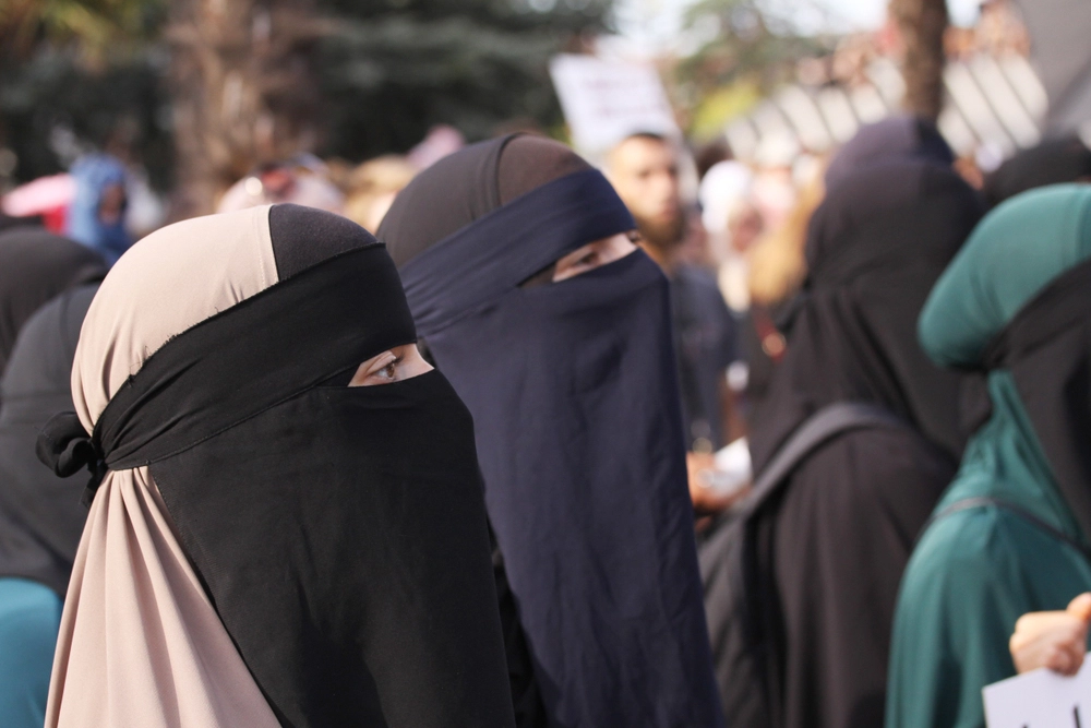 Bakslag för kvinnors rättigheter – Irak vill sänka sexuell myndighetsålder till nio år