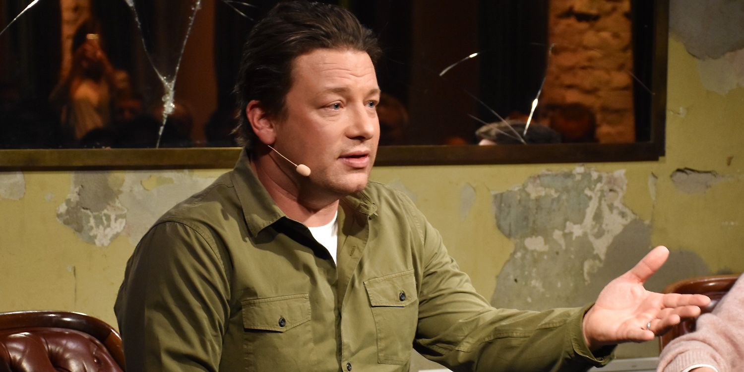 Jamie Oliver drar tillbaka barnbok efter rasismanklagelser: ”Jag är förkrossad”