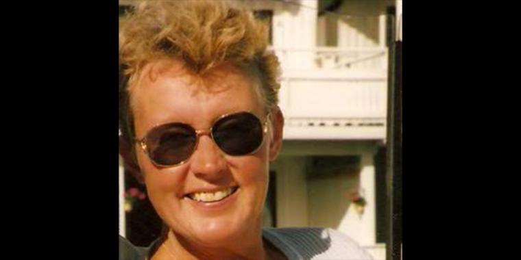 75-åriga Karin tystar telefonbedragaren rejält