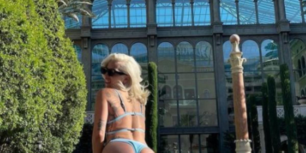 Visar hud: Fans går vilt över Lady Gagas bikinibild