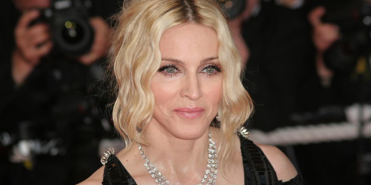 Popstjärnan Madonna hittad medvetslös