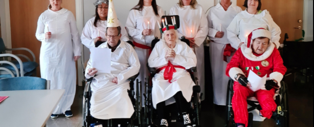 Fick vänta i 100 år – nu får Maj-Britt äntligen stråla som lucia