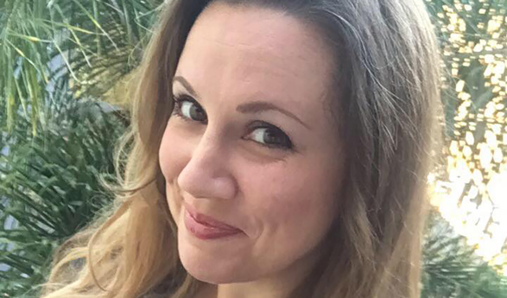 Tonårsdottern kommer för sent och ber sin mamma om en lapp: Mamman ger skolan världens bästa anledning