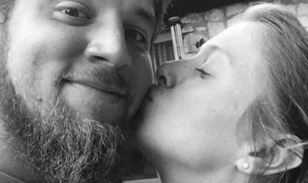 25-årig kvinna var lycklig och förälskad: Pojkvännen blev ursinnig och rev ut hennes tunga
