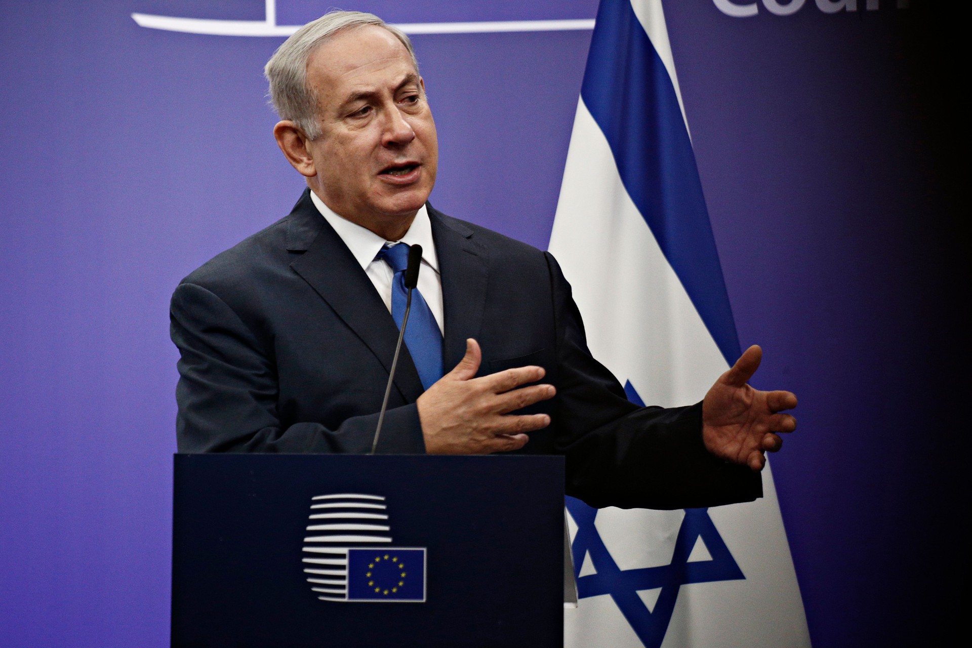 Blodigt dygn i Beirut – vapenvila mellan Israel och Hizbollah träder i kraft