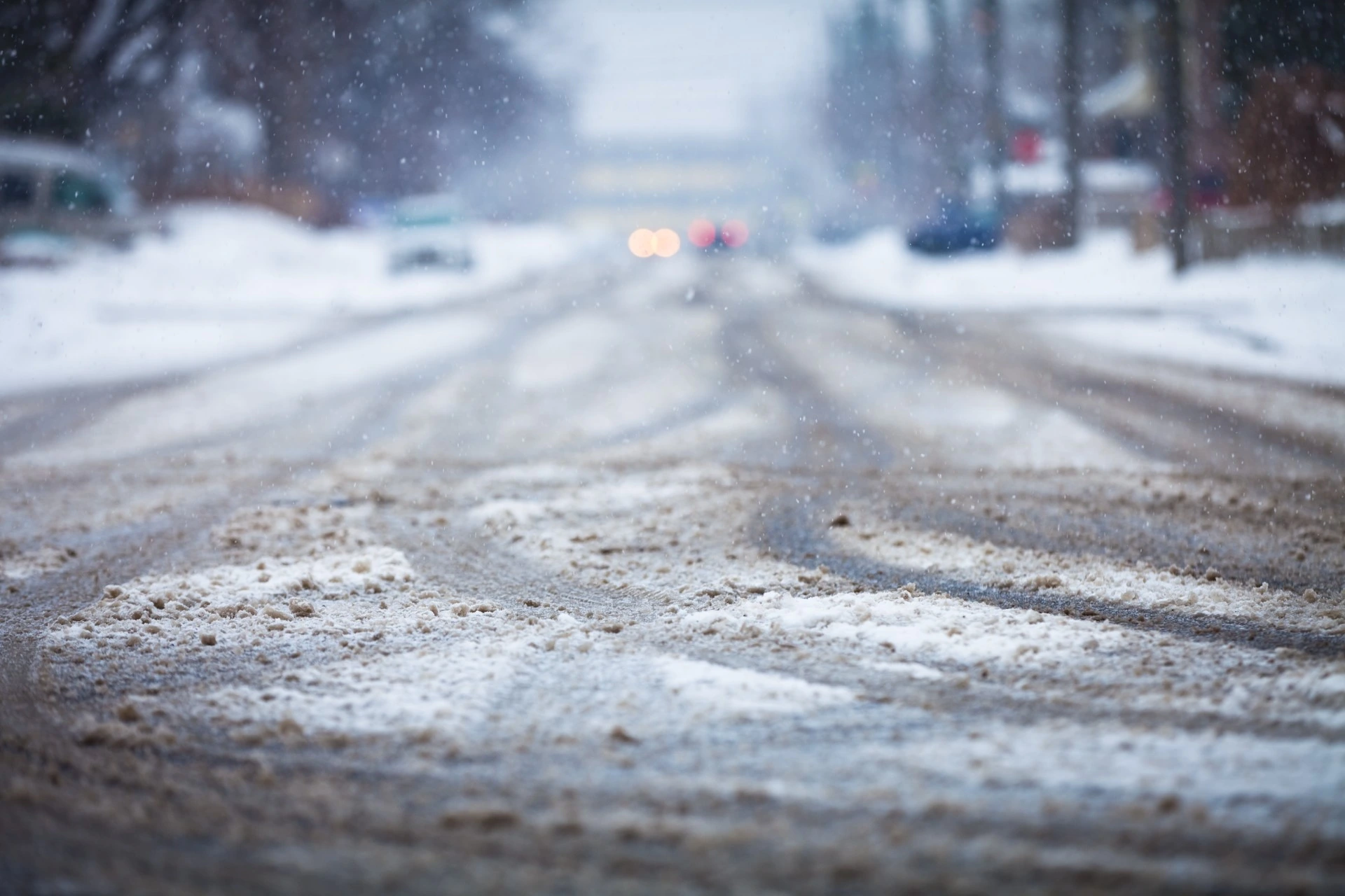 SMHI: Gula snövarningar inför nyår – risk för trafikproblem