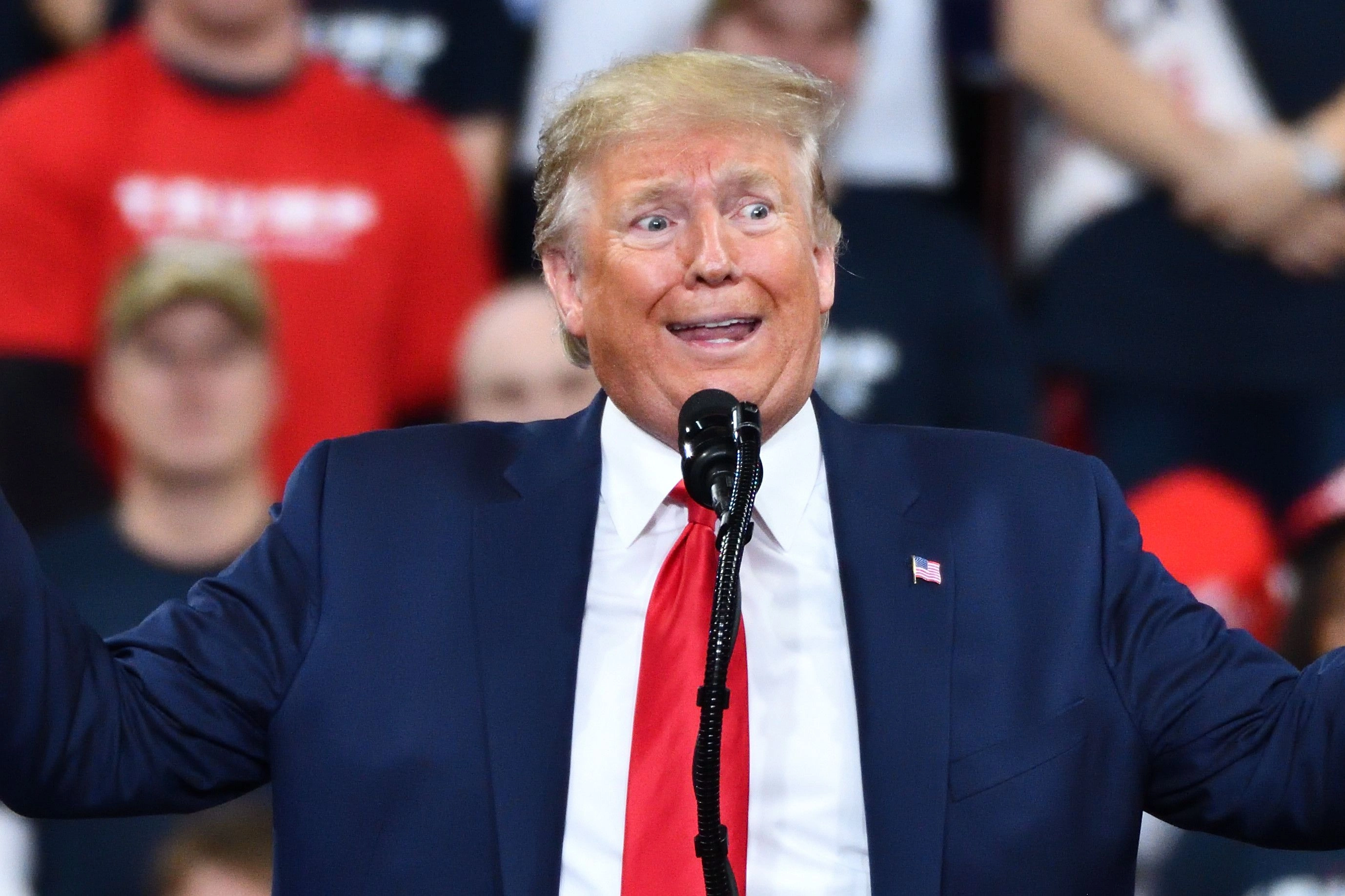 Trumps oväntade utspel: ’Demokraterna vill förbjuda kor och fönster’