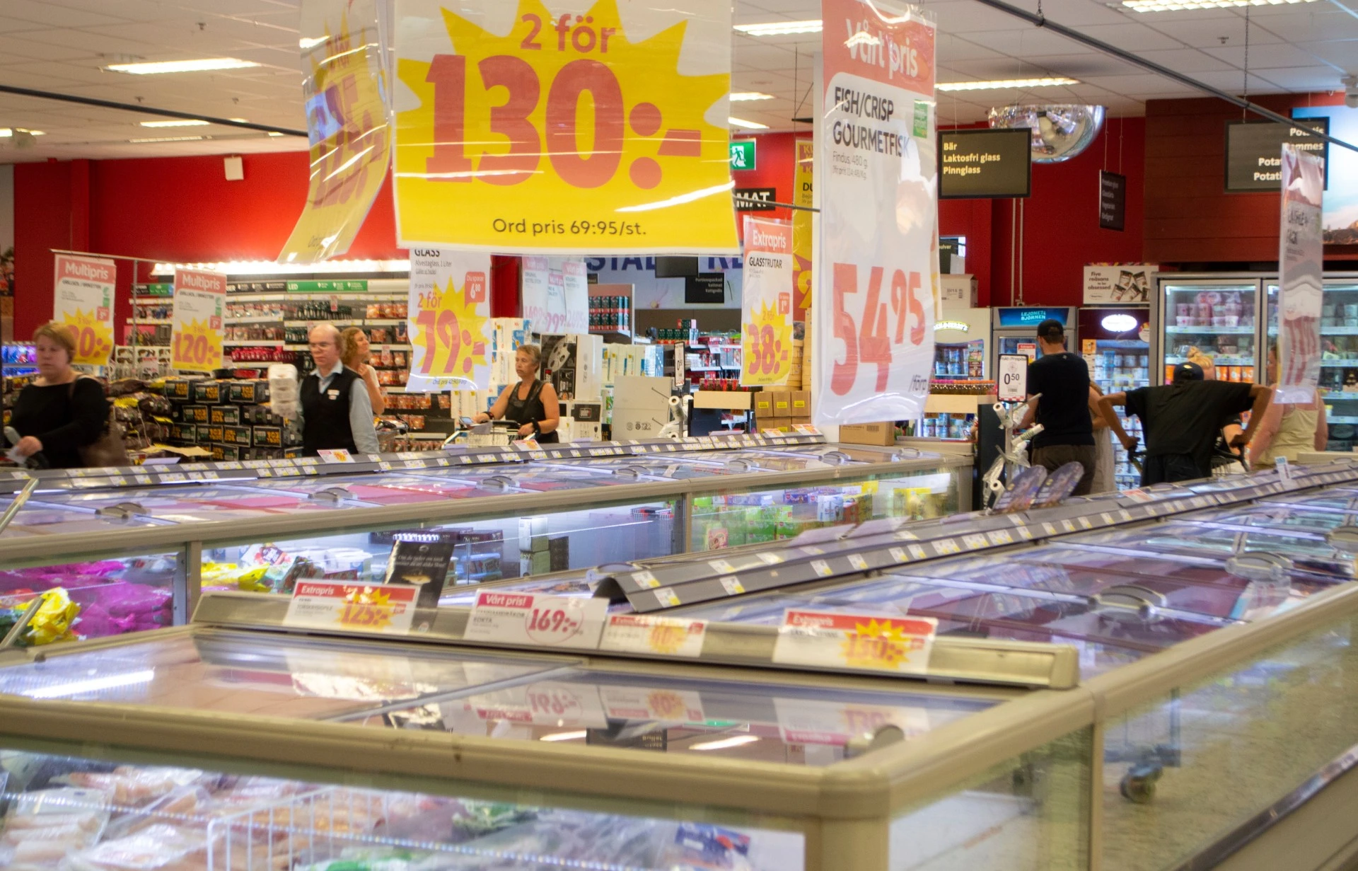 Strängare krav på matkedjor efter granskning av prisannonser