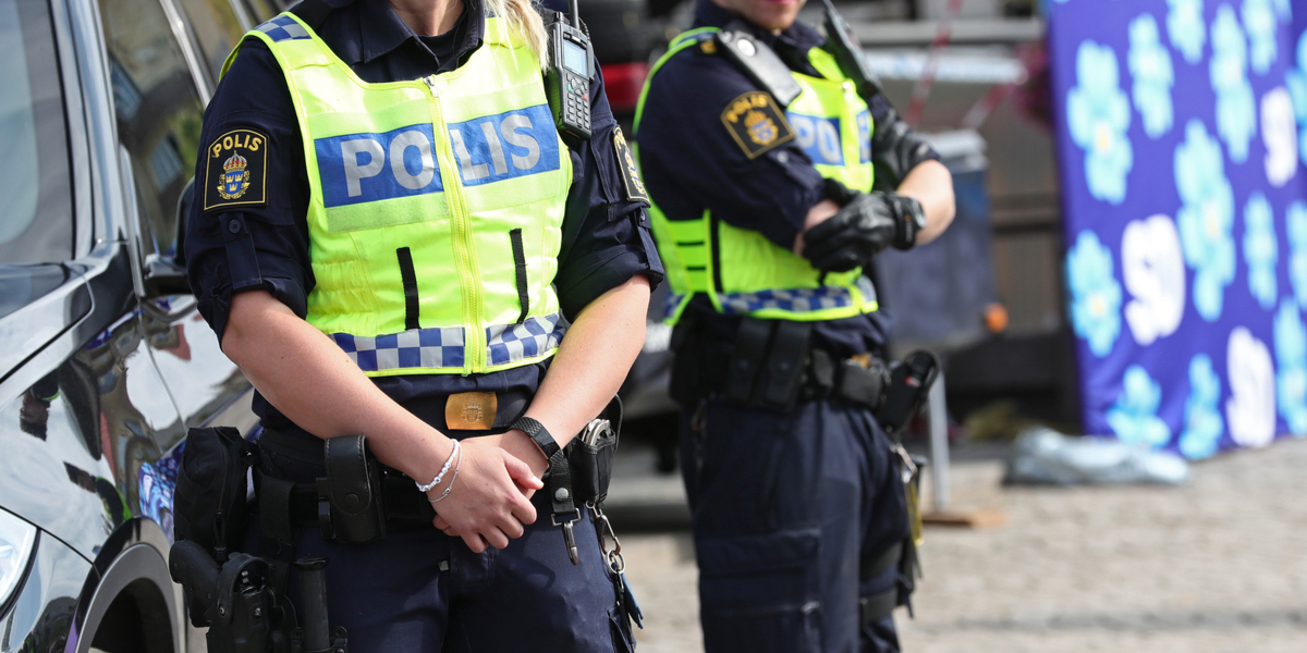 Högt uppsatt politiker åtalad för misshandel av barn