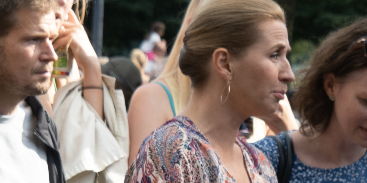 Danmarks Statsminister inkallar till presskonferens
