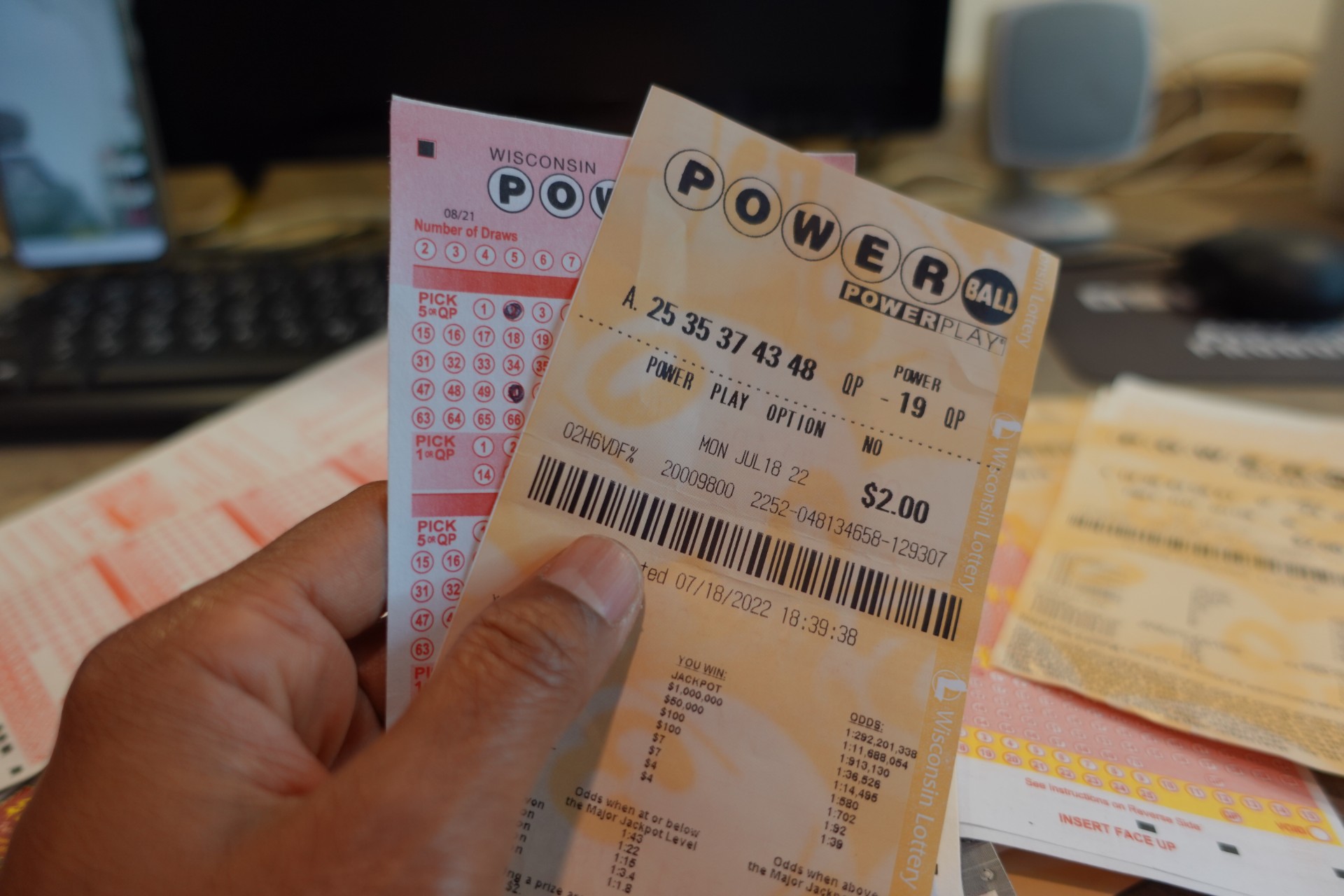 En ensam vinnare tar hem 1,22 miljarder dollar i Mega Millions
