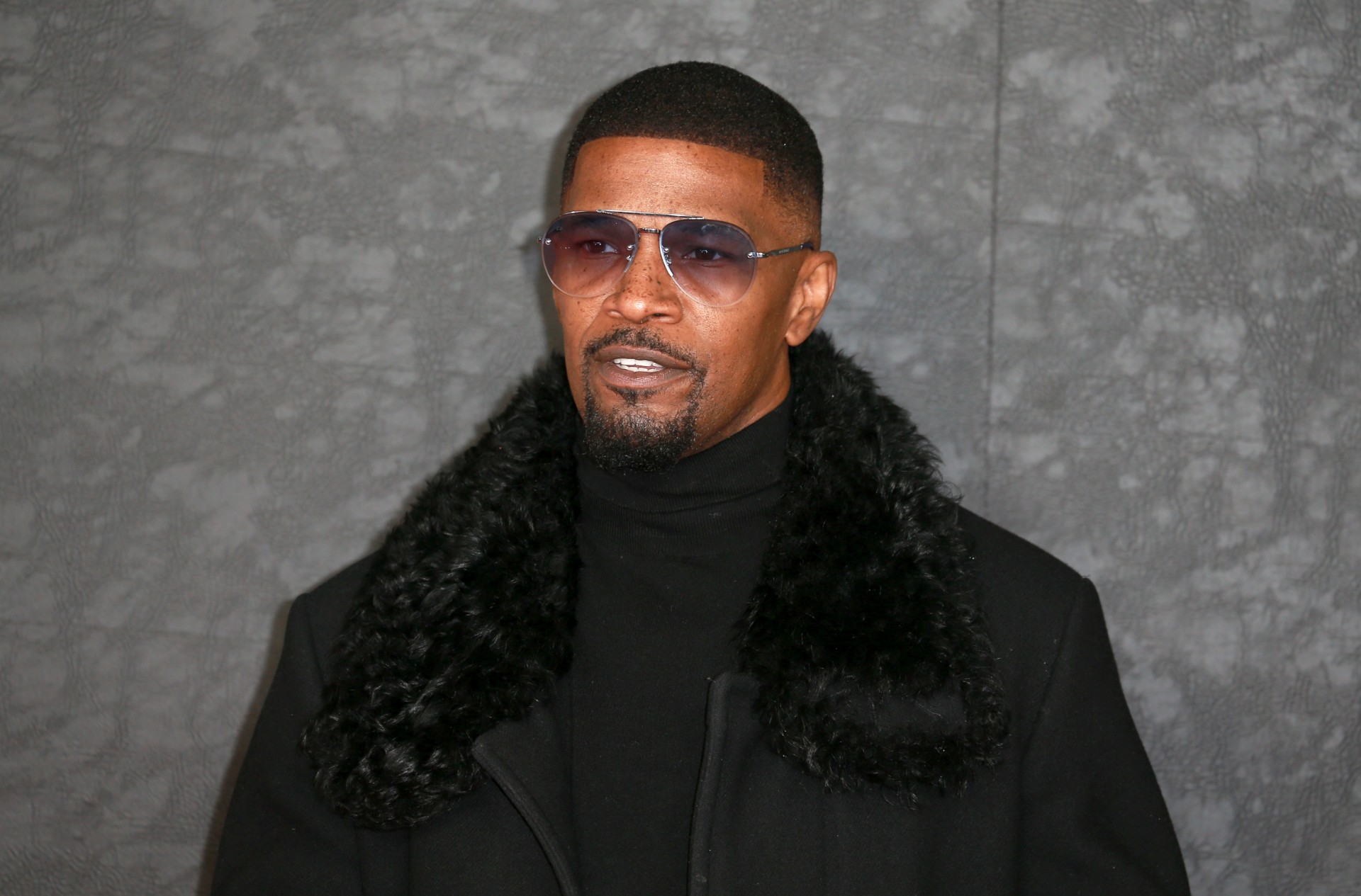Drama på födelsedagsmiddag – Jamie Foxx träffad av kastat glas och skadad