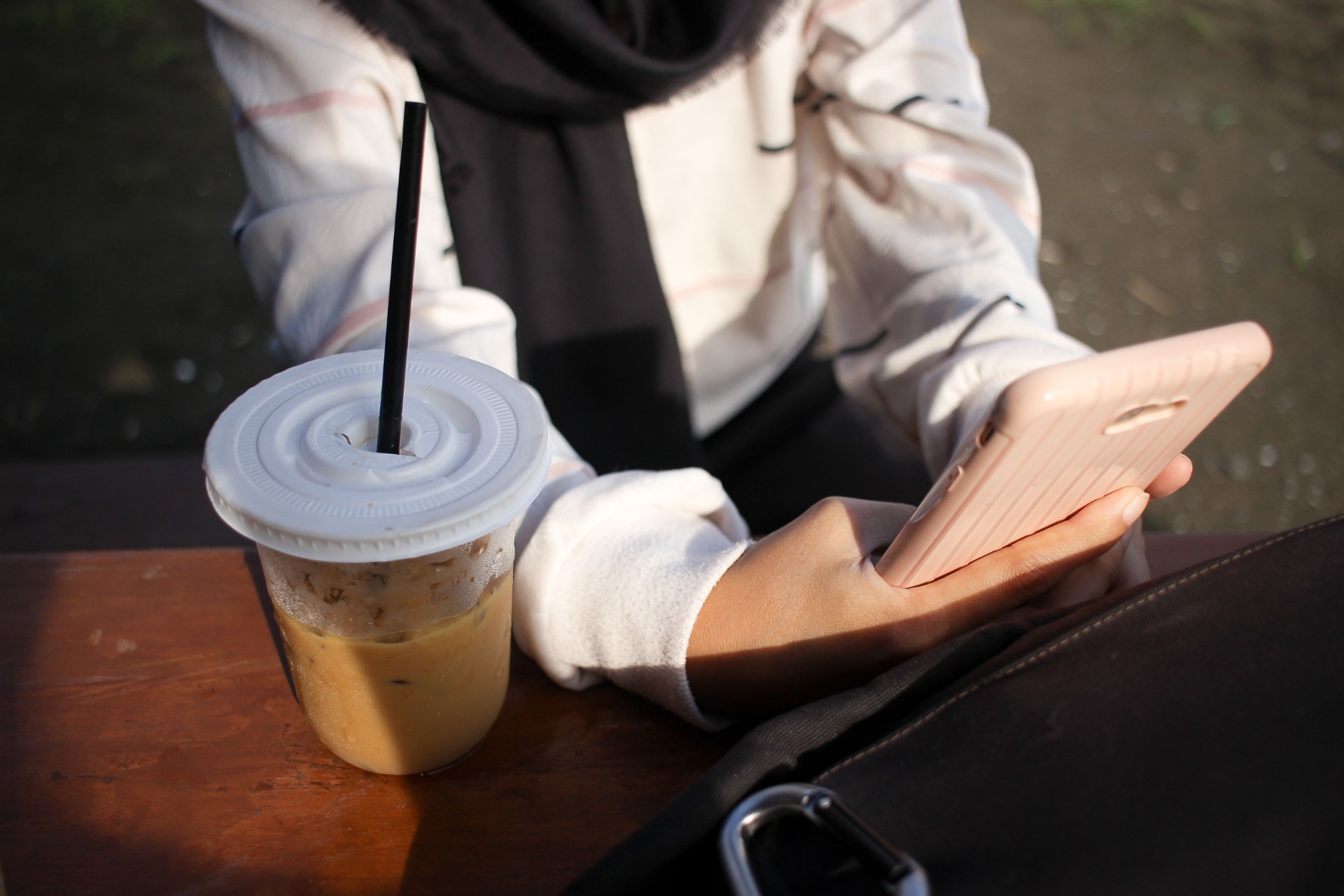 Här införs det åldergräns på kaffe: En säkerhetsåtgärd för ungdomar