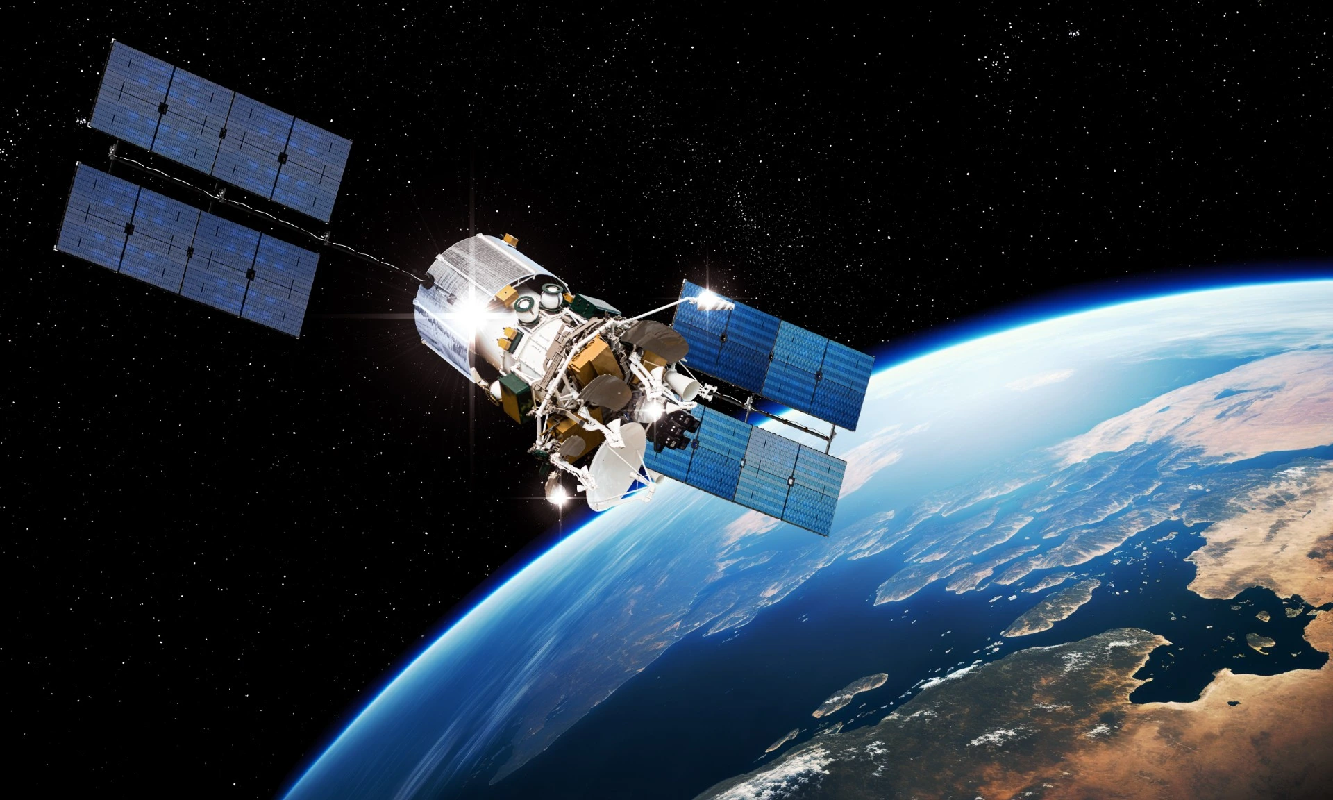 Försvarsmakten i omloppsbana – första militära satelliten skjuten upp