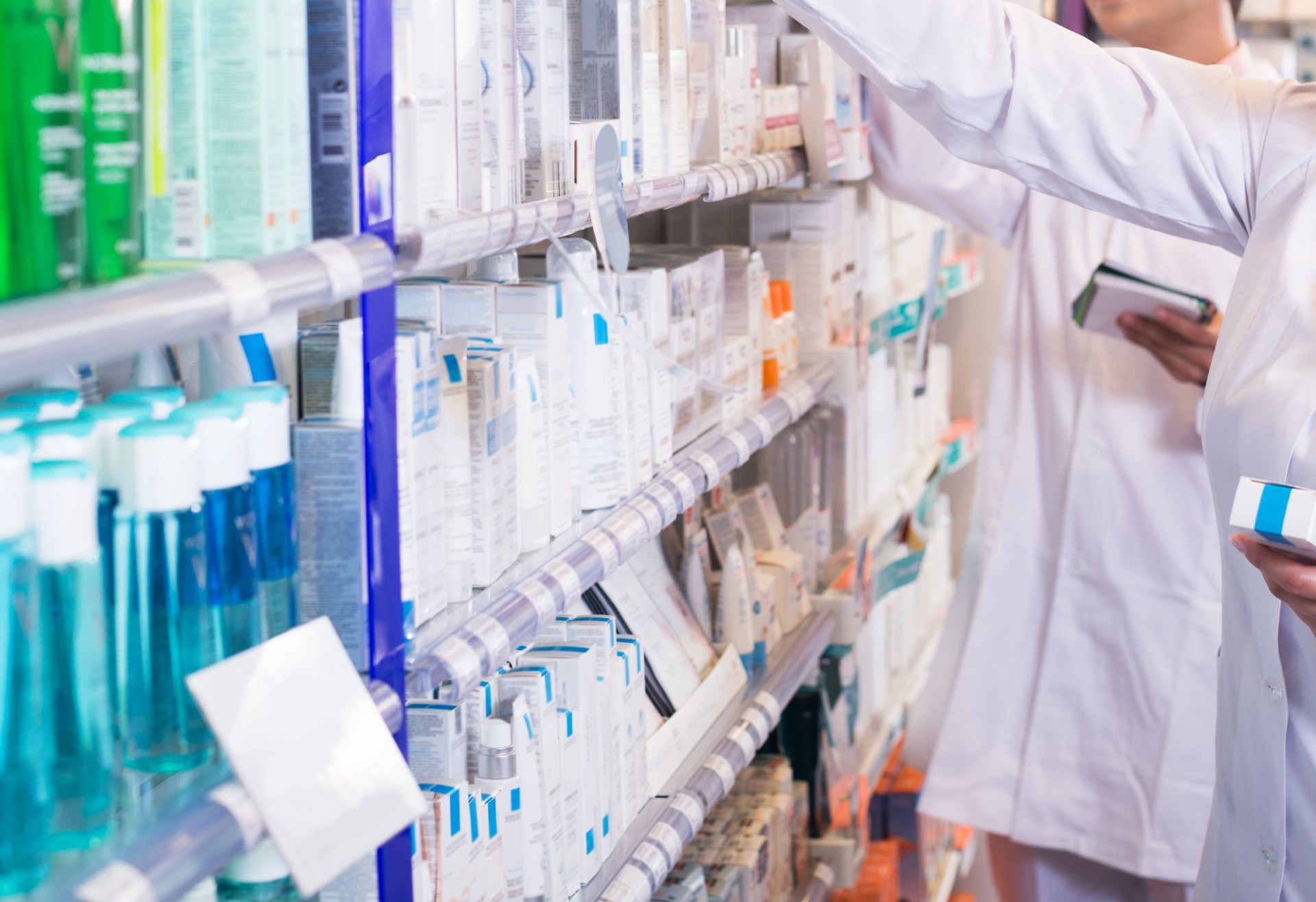 Akut läkemedelsbrist på apotek – farmaceuter varnar för allvarliga konsekvenser