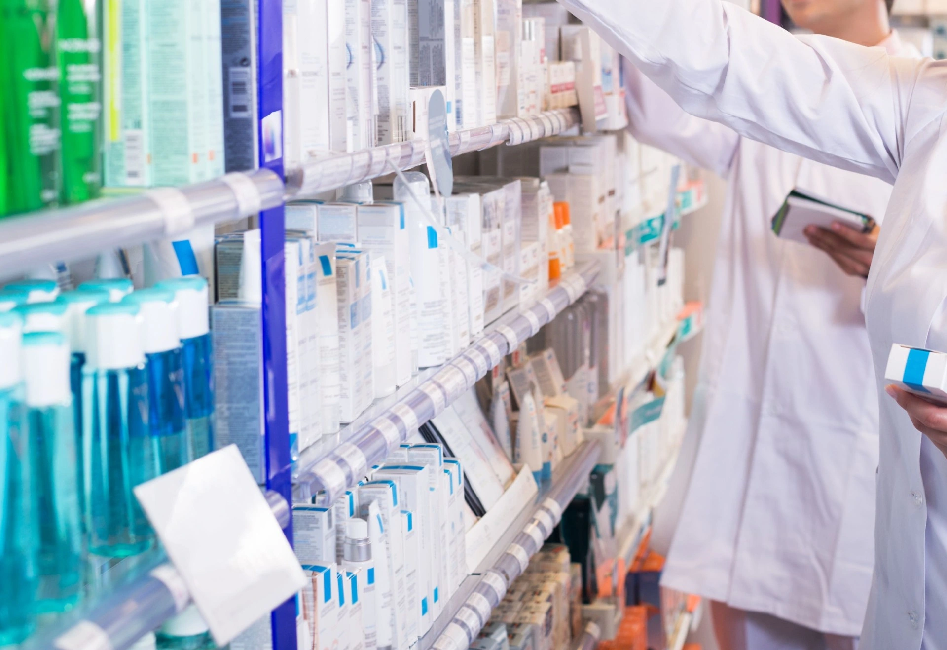 Akut läkemedelsbrist på apotek – farmaceuter varnar för allvarliga konsekvenser