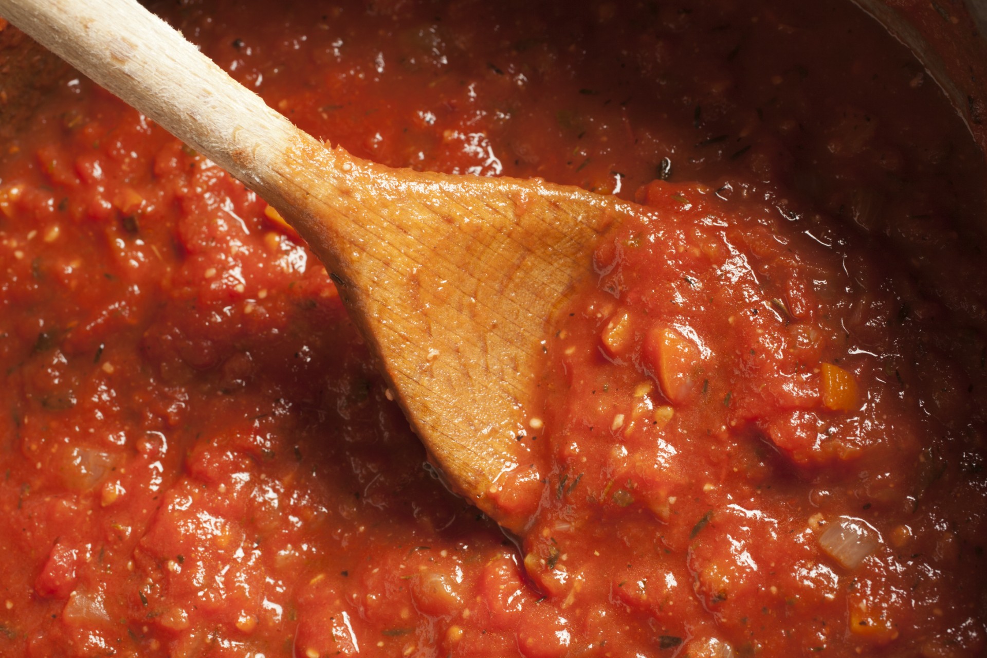 Koka tomatsås som en äkta Italienare: Så här gör du