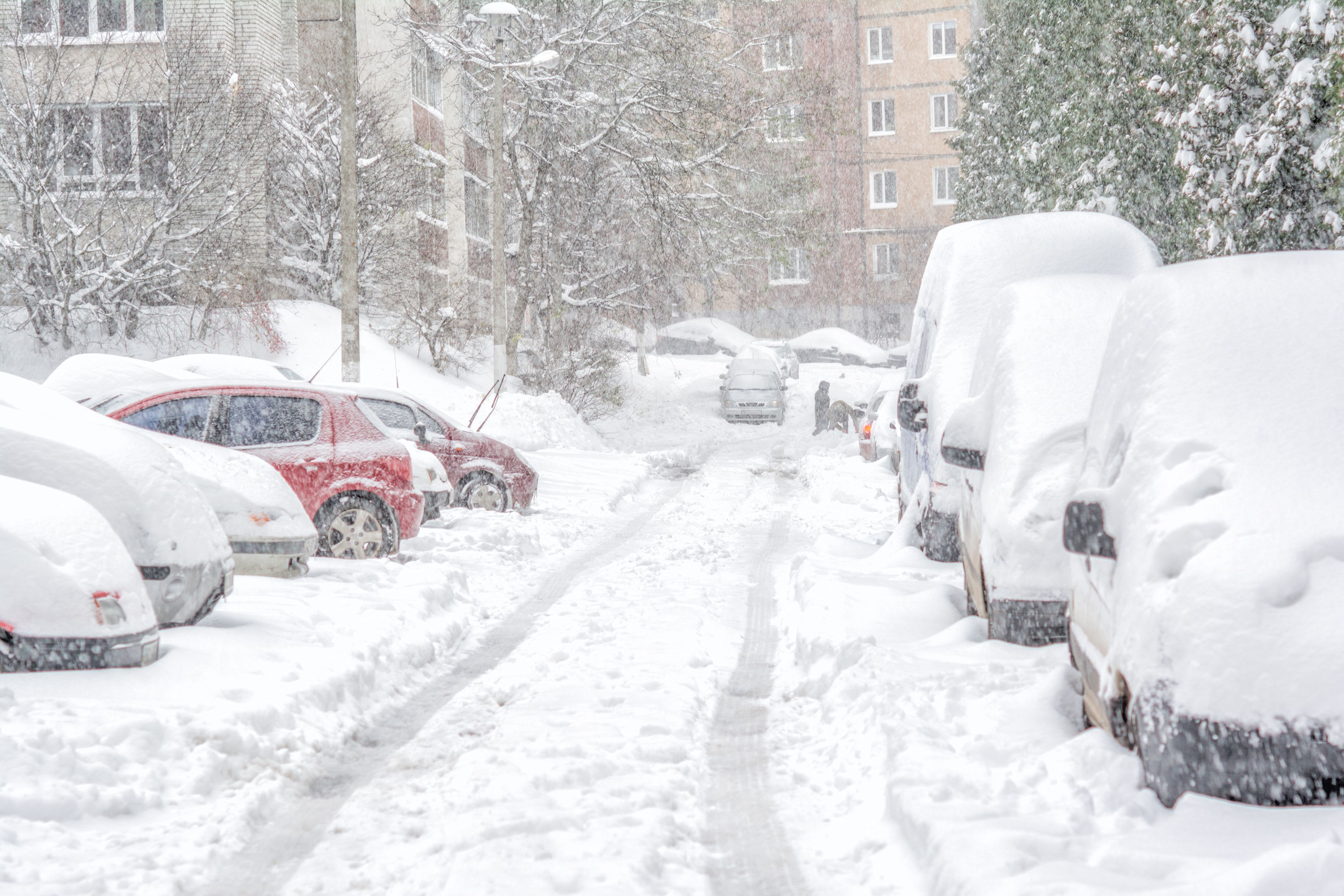 Ostadigt väderskifte på ingång: Storm, snö och kallare luft