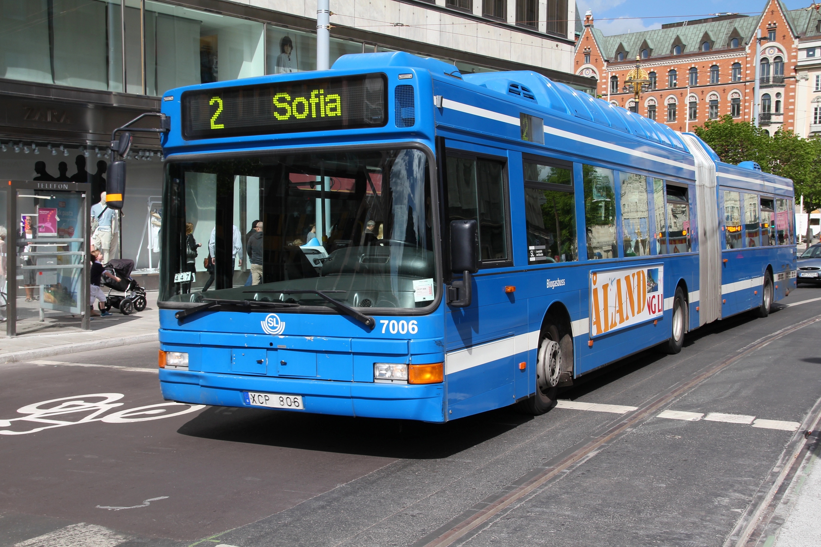 Bussbolaget uppmanar unga: ”Bli generationen som skippar körkortet”