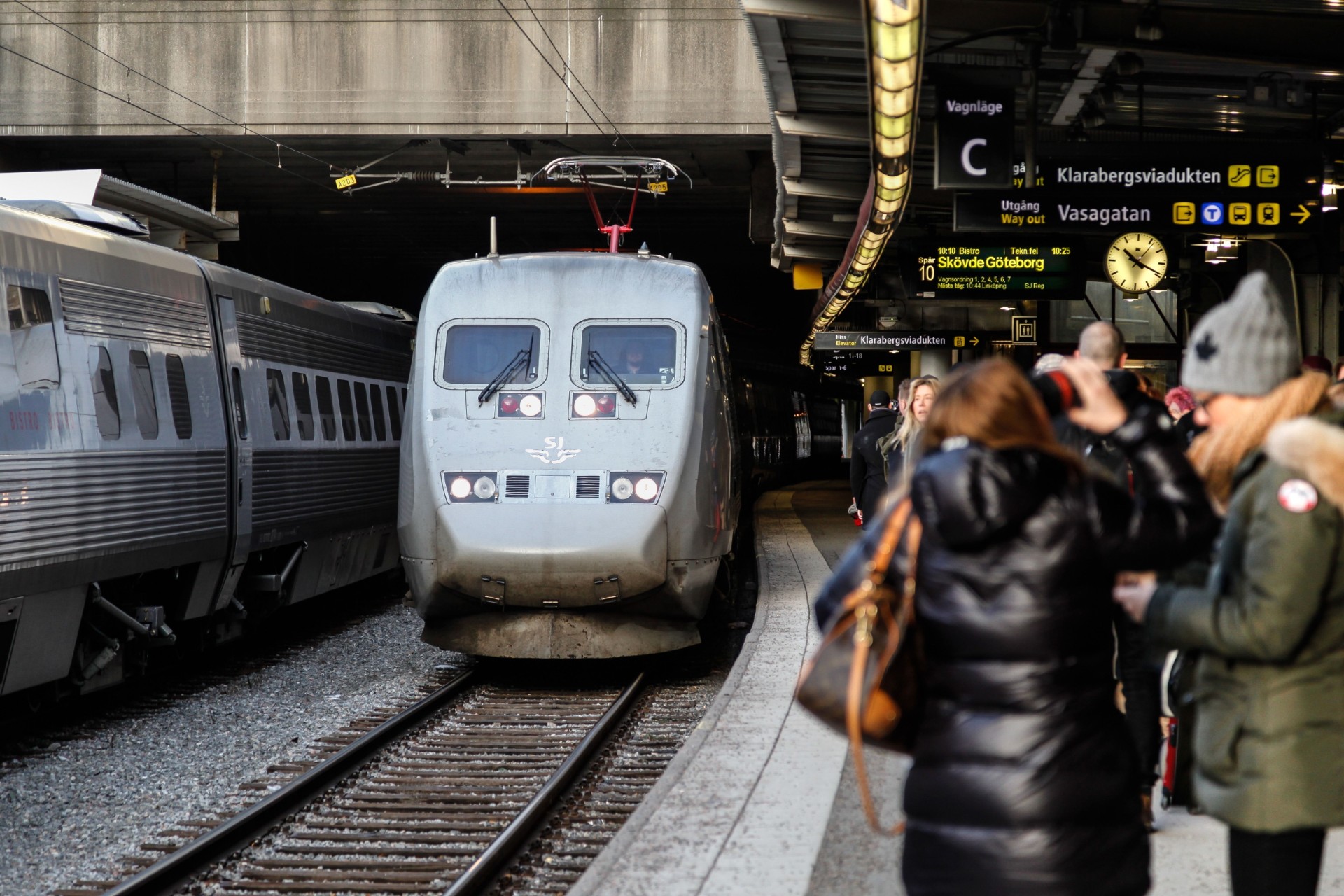 JUST NU: Omfattande elfel stoppar all tågtrafik genom Hässleholm