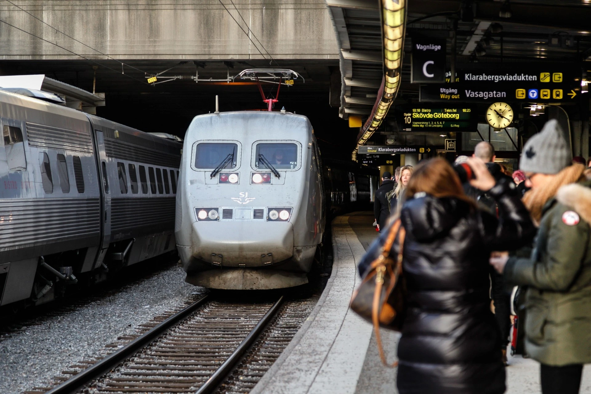 JUST NU: Omfattande elfel stoppar all tågtrafik genom Hässleholm