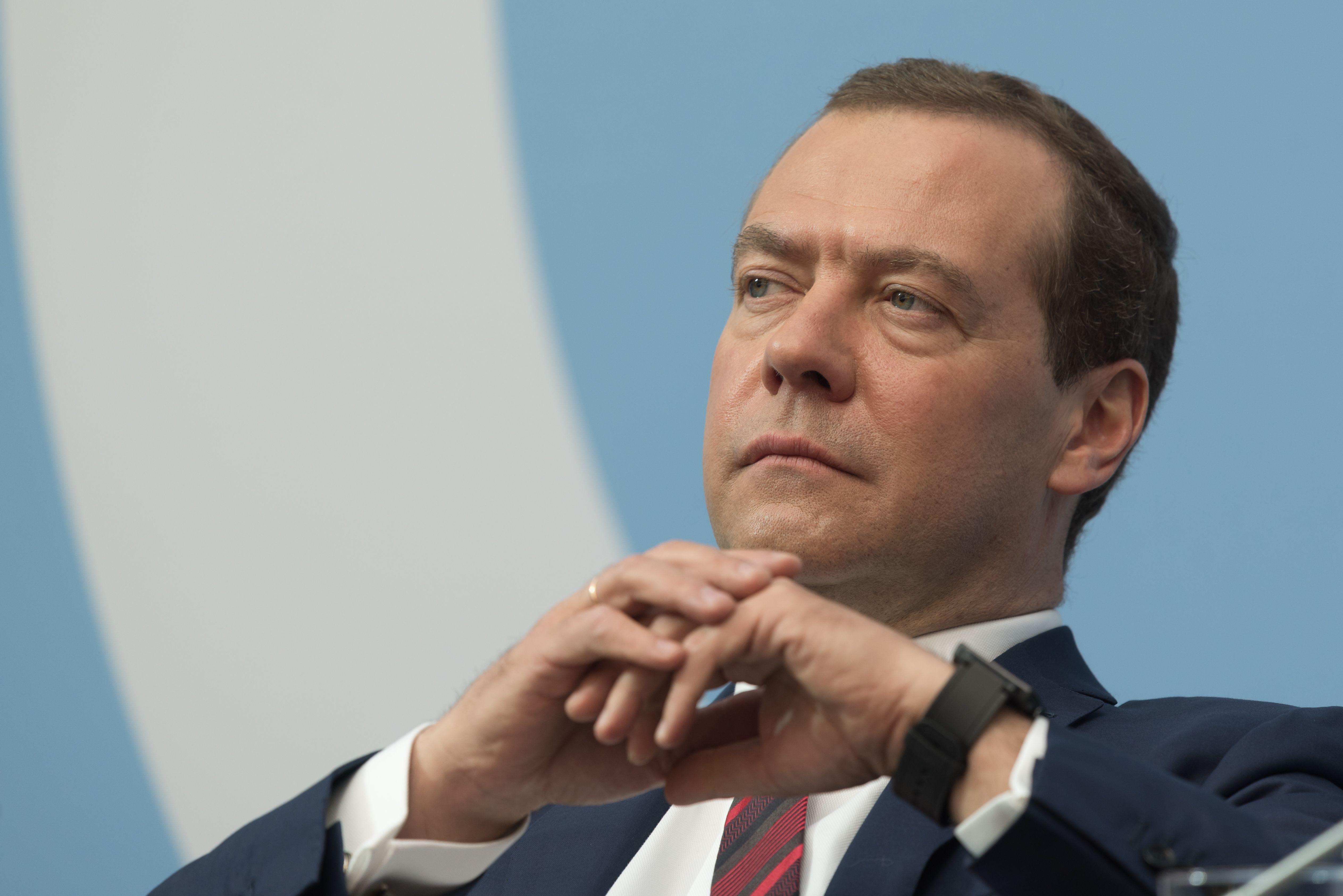 Medvedev varnar: ’Vi är redo för konflikt med NATO’