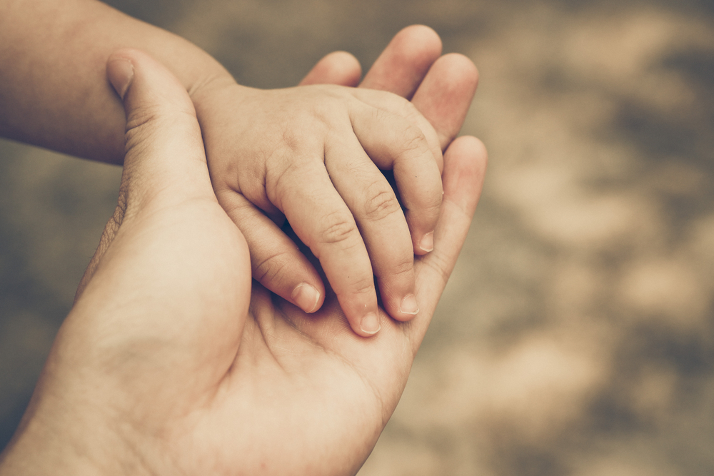 Man våldtog 2-årig flicka precis efter att ha våldtagit en ko och sin mormor