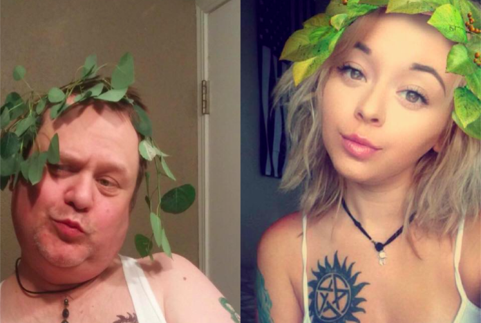 Pappa skämtar med sin dotter: Härmar alla hennes selfies
