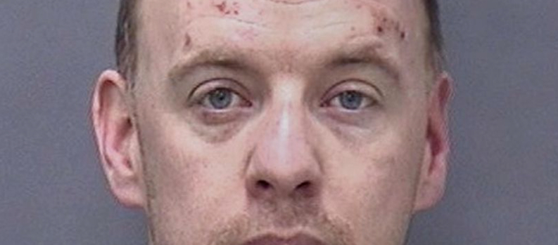 35-årig mördare dödade sin styvpappa och försökte döda mamman i våldsam attack