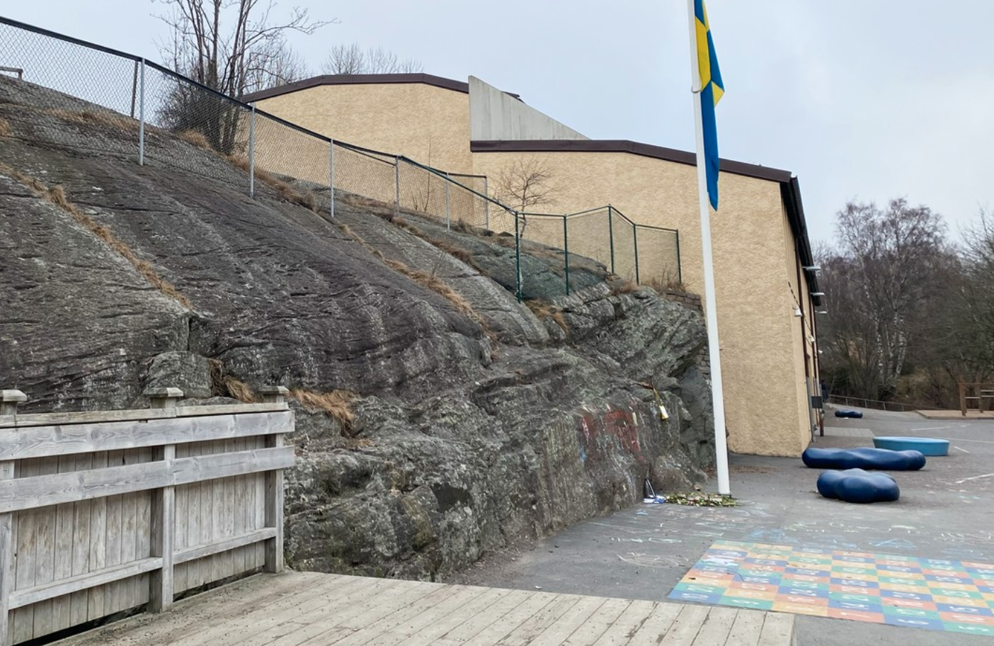 Rektor frias efter dödsolycka på skola i Göteborg