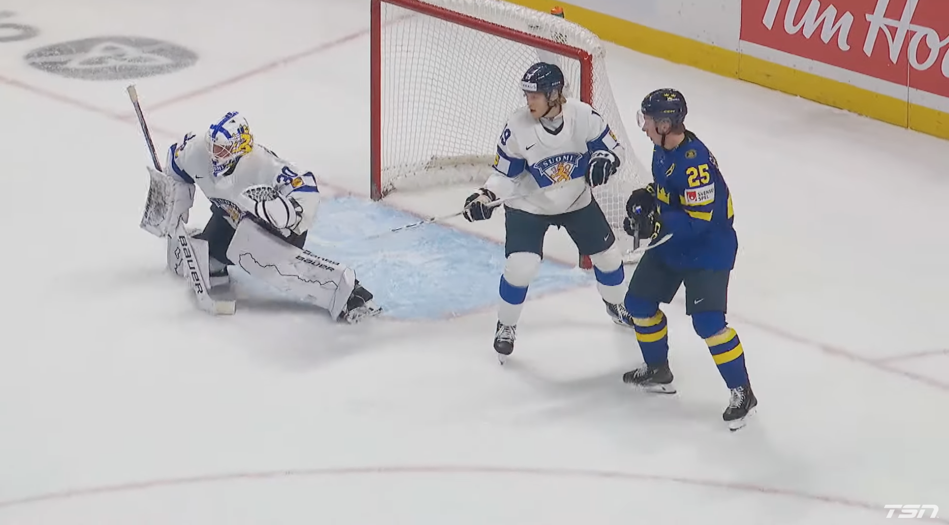 Sverige missar JVM-final efter dramatisk förlust mot Finland