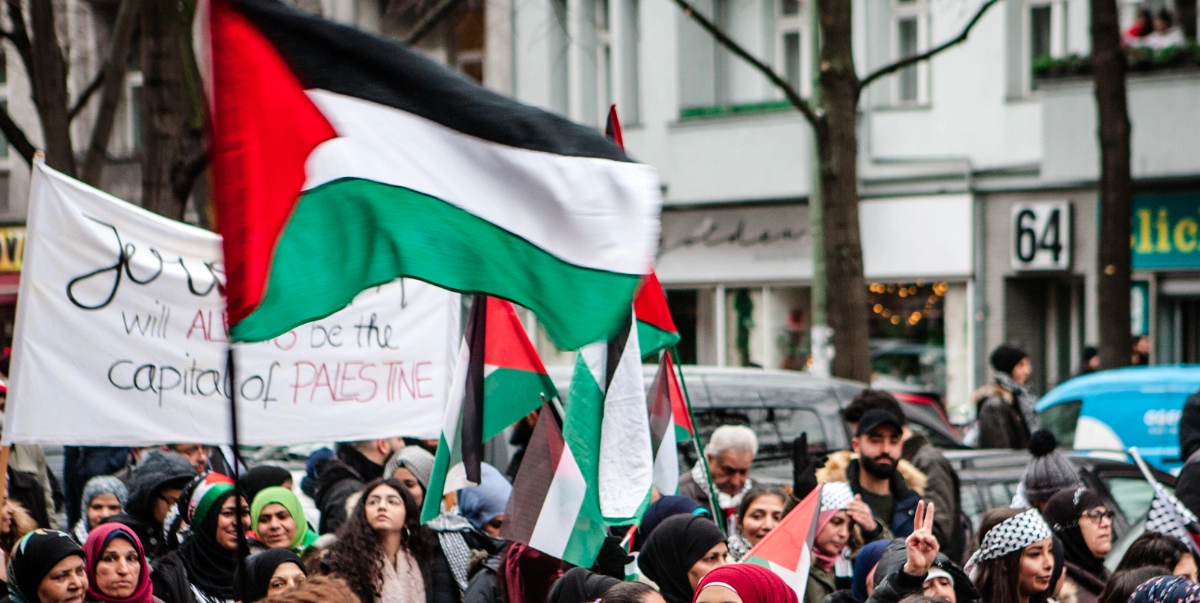 Malmömoské i blåsväder – barn tränades i demonstrationer för Palestina