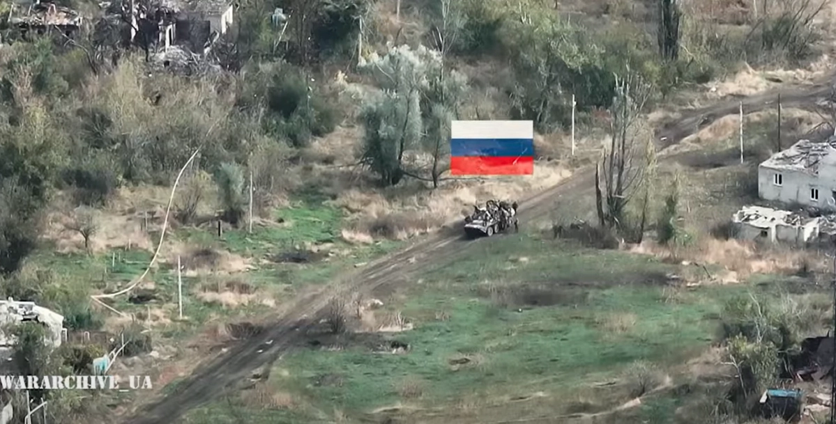Video hävdar att ryska soldater använder ukrainska krigsfångar som mänskliga sköldar