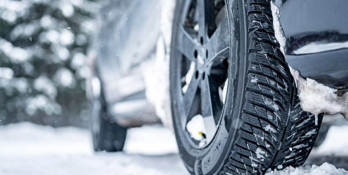 Efter en snöstorm: Detta måste du vara medveten om med din bil