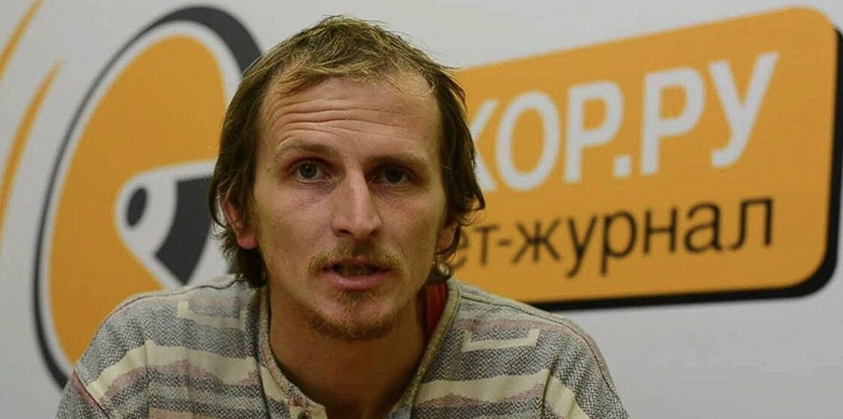 Ryske journalisten Alexander Rybin har hittats död vid en motorväg nära Ukrainas gräns