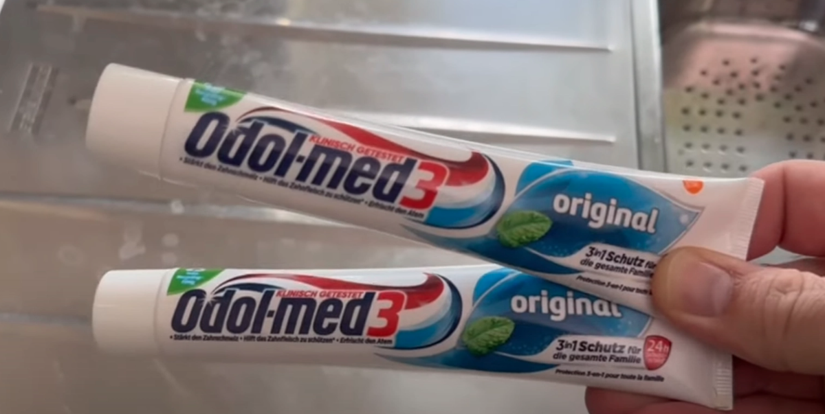 De flesta lämnar tandkrämen i badrummet: Det är guld i köket