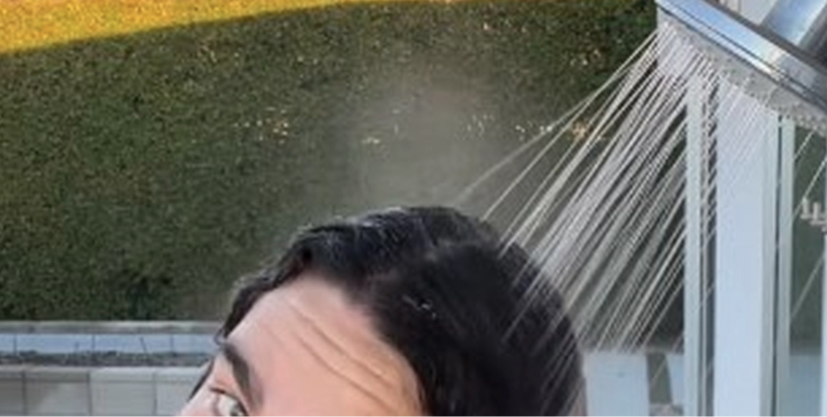 Frisör varnar för omfattande misstag som alldeles för många gör när de duschar håret