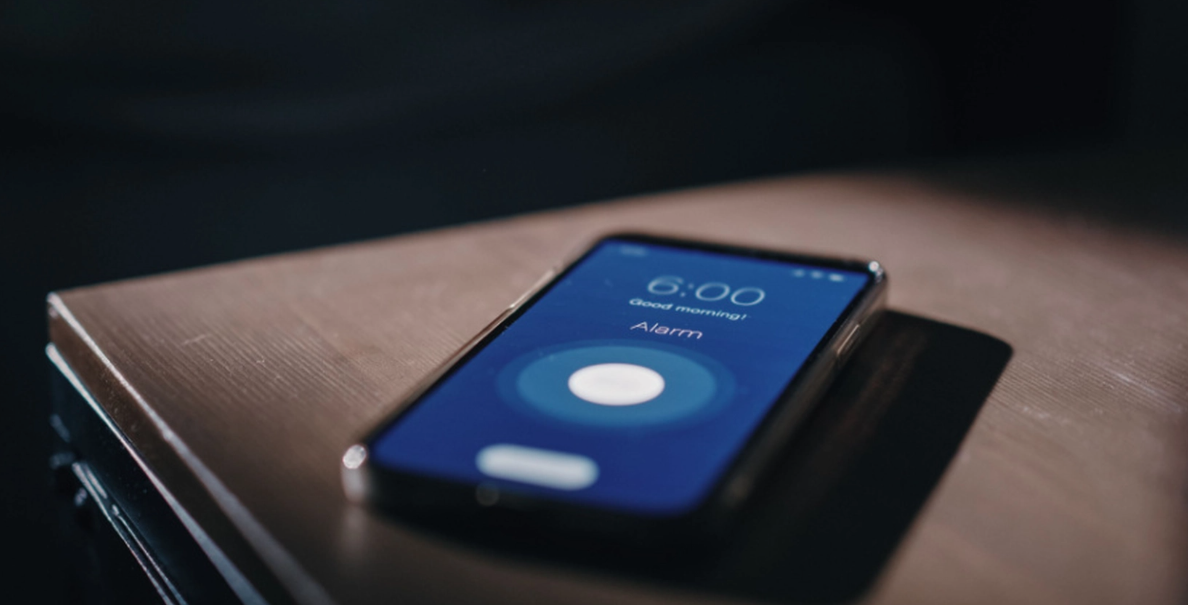 Expert varnar: Därför bör du aldrig vakna till ditt mobilalarm