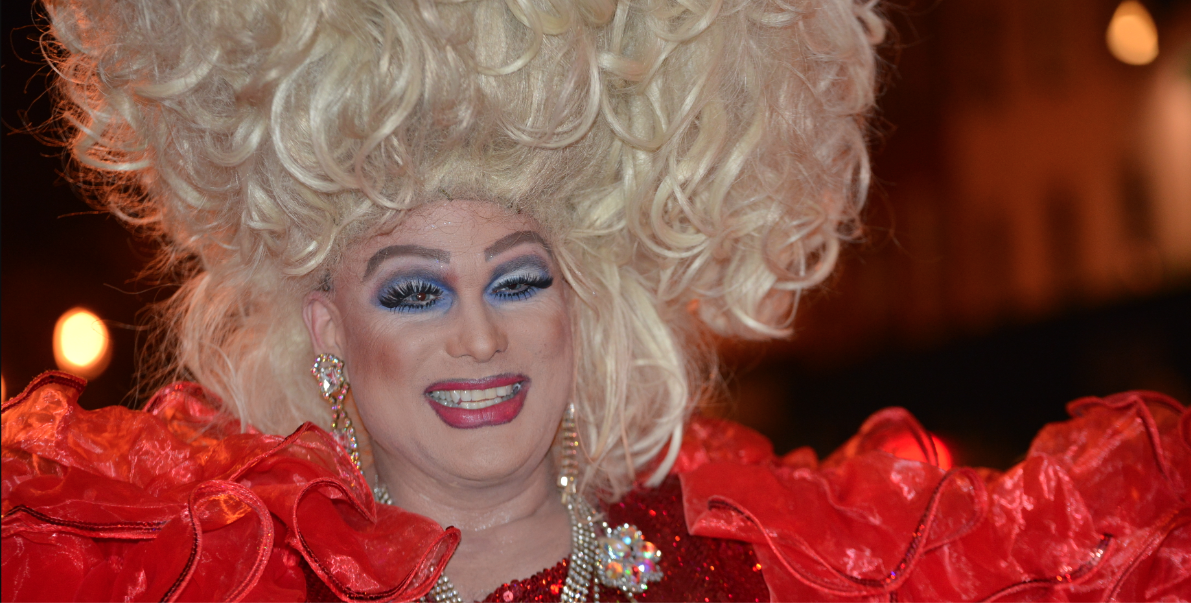 Debatt om dragqueens för barn på Lidingö eskalerar