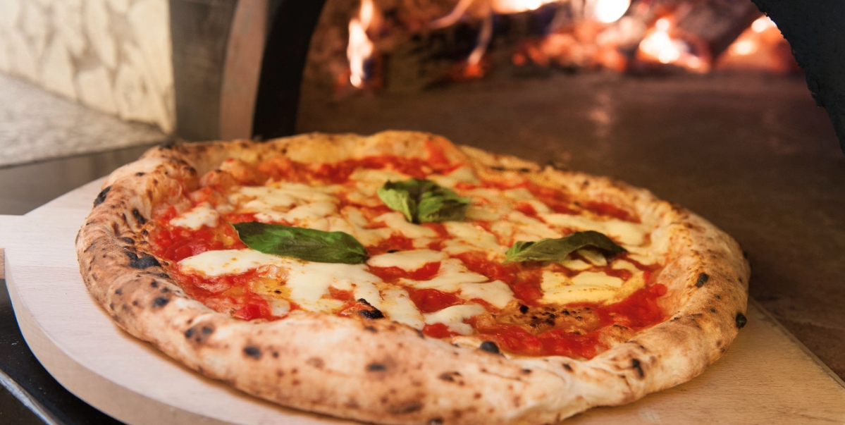 Miljoner i intäkter? Nej tack, vi stänger på stora pizzadagen